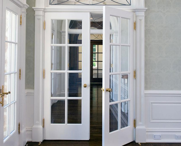 At Westside Door, an authorized Dealer of TruStile products, we offer TruStile FL Series Glass Doors to homeowners in and around South Bay, California for their home renovation and home improvement projects. Westside Door serves West Los Angeles and the Southern California area. Also serving Orange County, South Bay, Beverly Hills, Malibu, West Los Angeles and all of Southern California. Call us: (310) 478-0311